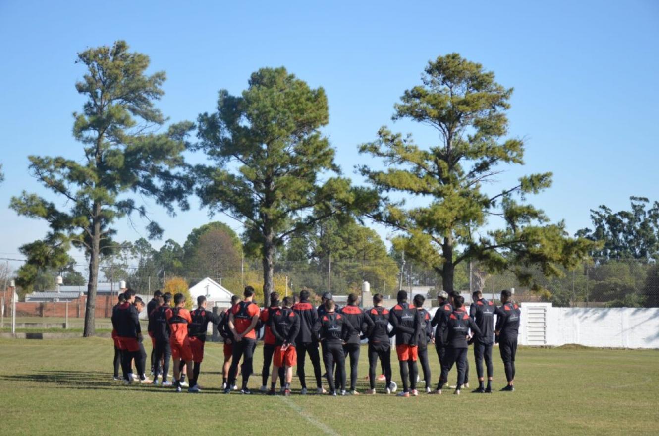 Primera Nacional: Patronato inició este lunes una semana de concentración y doble turno