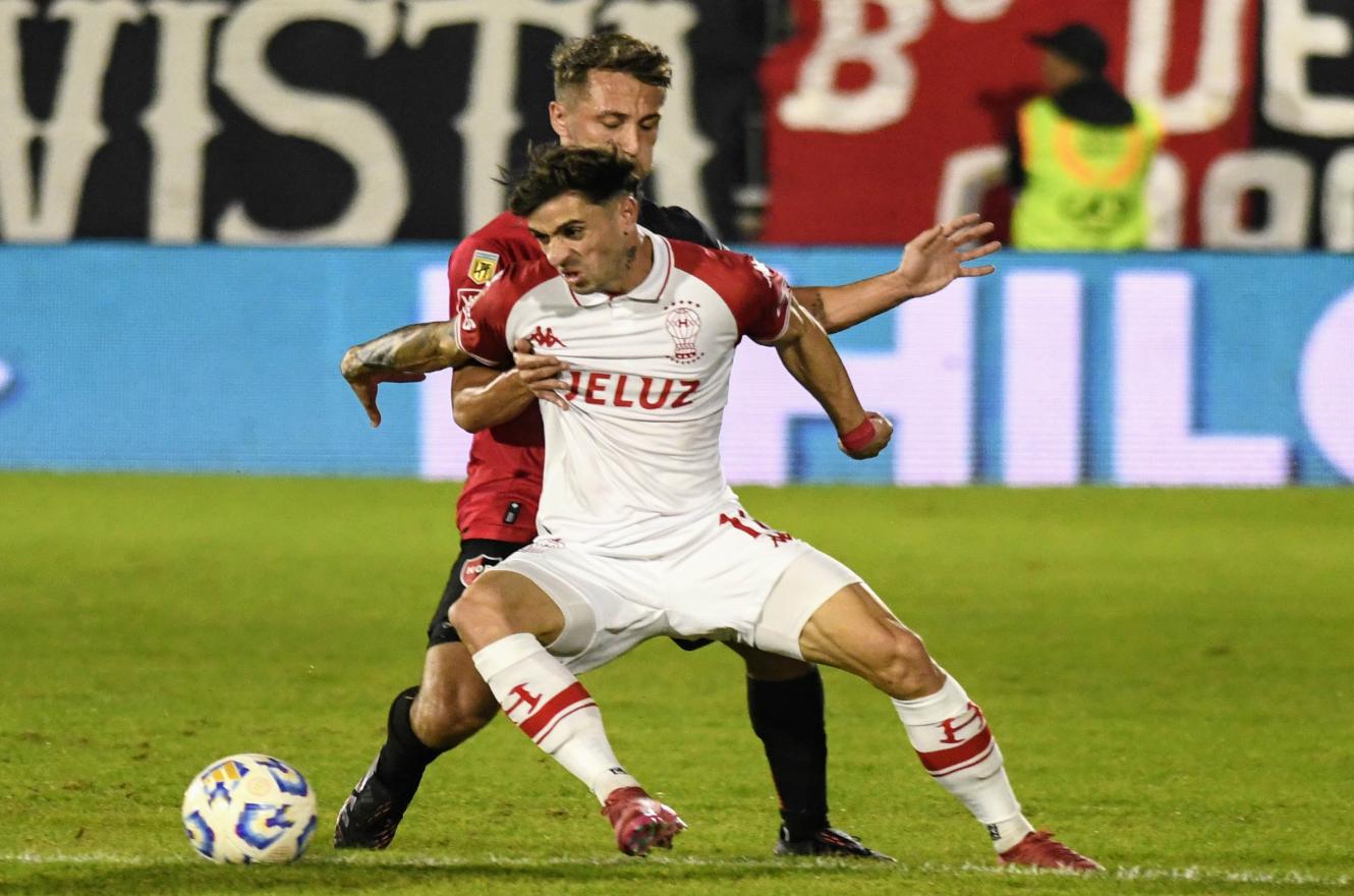 Fútbol: Newell’s venció a Huracán y se ilusiona con pasar a octavos de final