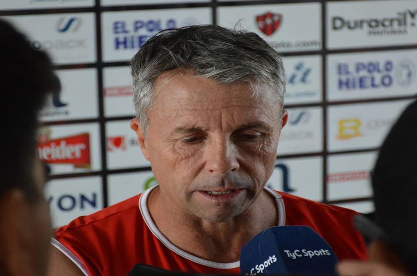En Patronato, Gustavo Álvarez definió los convocados para visitar a Defensa y Justicia