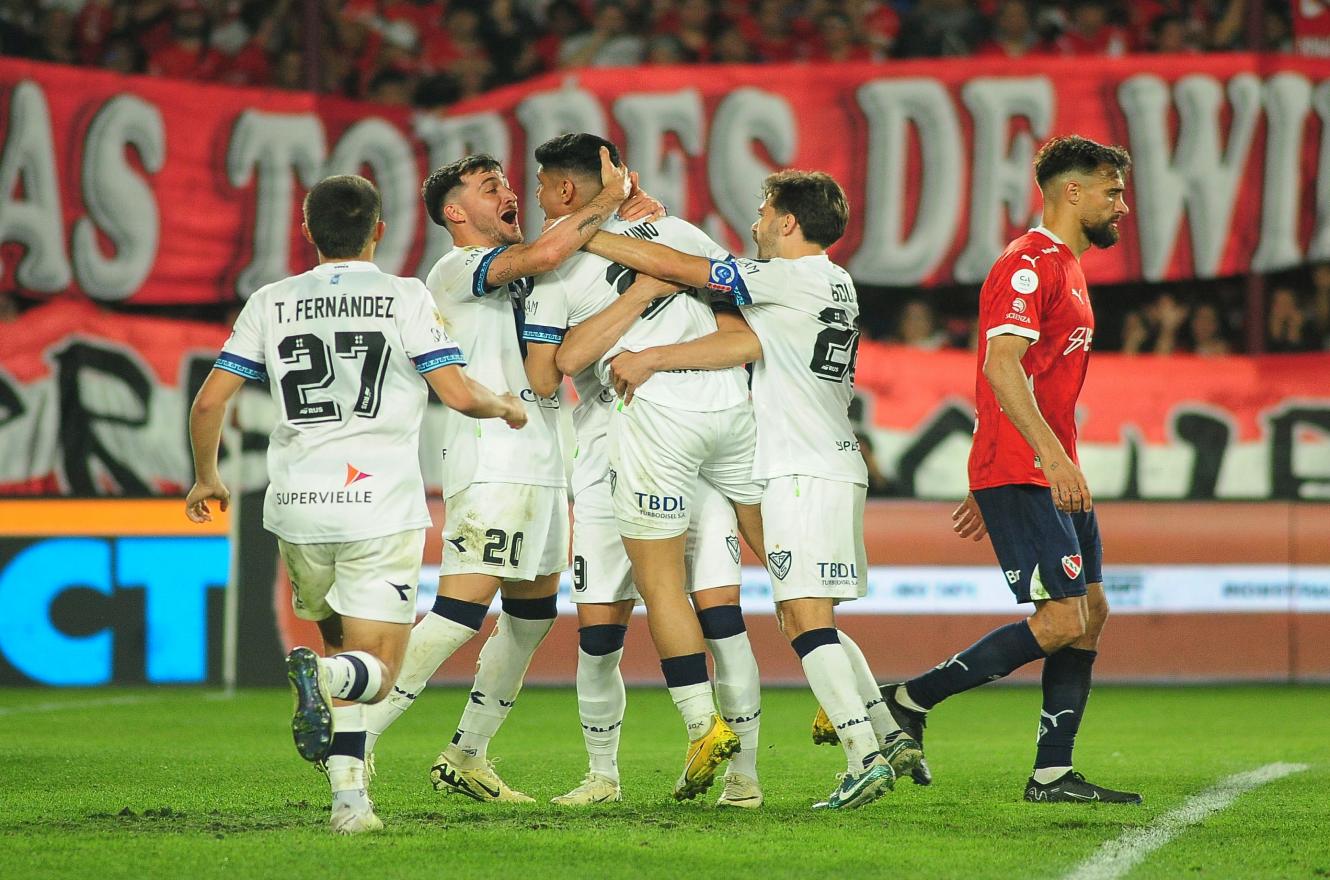 Copa Argentina: Vélez dejó en el camino a Independiente y espera por Boca o Gimnasia