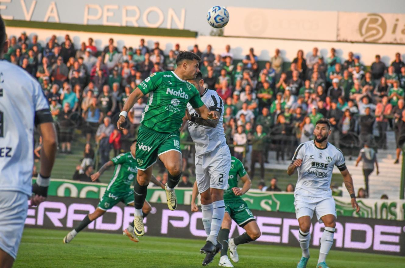 Fútbol: Central Córdoba ganó "una final" en Junín y salió de la zona de descenso