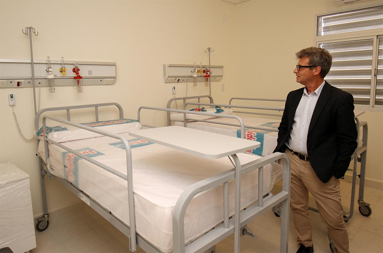 El ministro de Planeamiento Marcelo Richard recorrió algunas de las obras de infraestructura en materia de salud.
