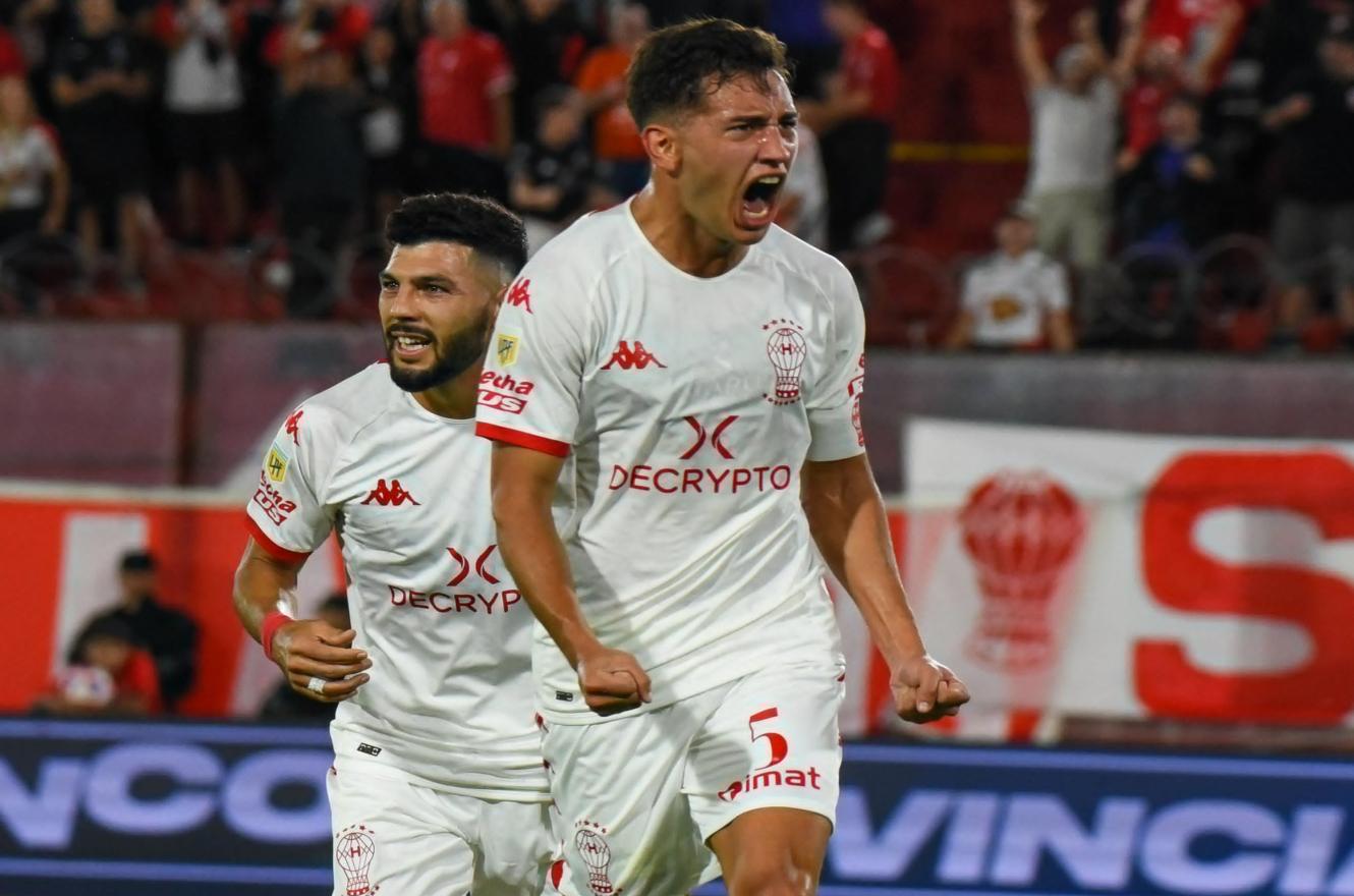 Huracán se recuperó ante Arsenal y lo hundió más en los promedios del descenso