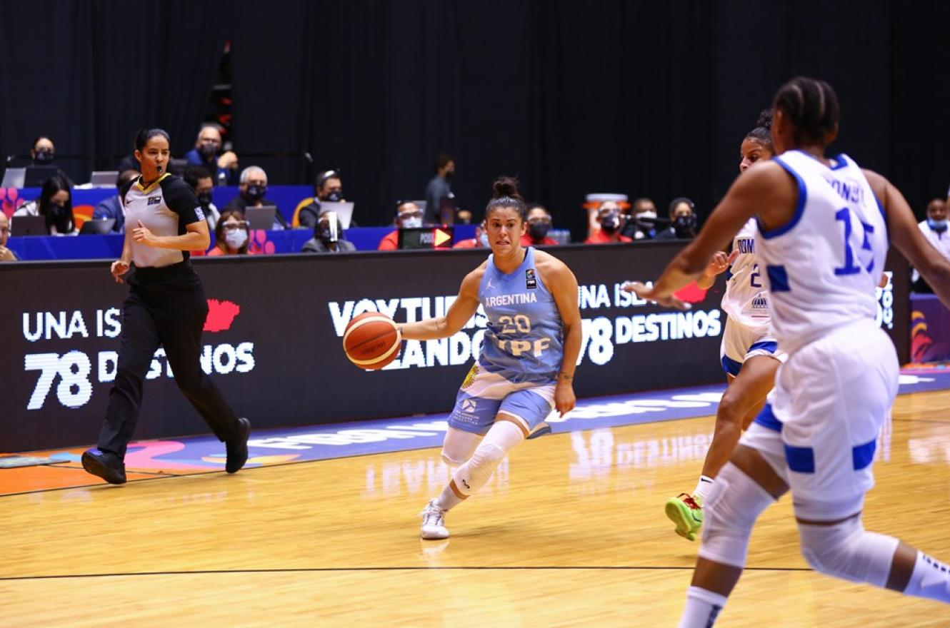 AmeriCup: con gran debut de la uruguayense Suárez, “Las Gigantes” vencieron a Dominicana