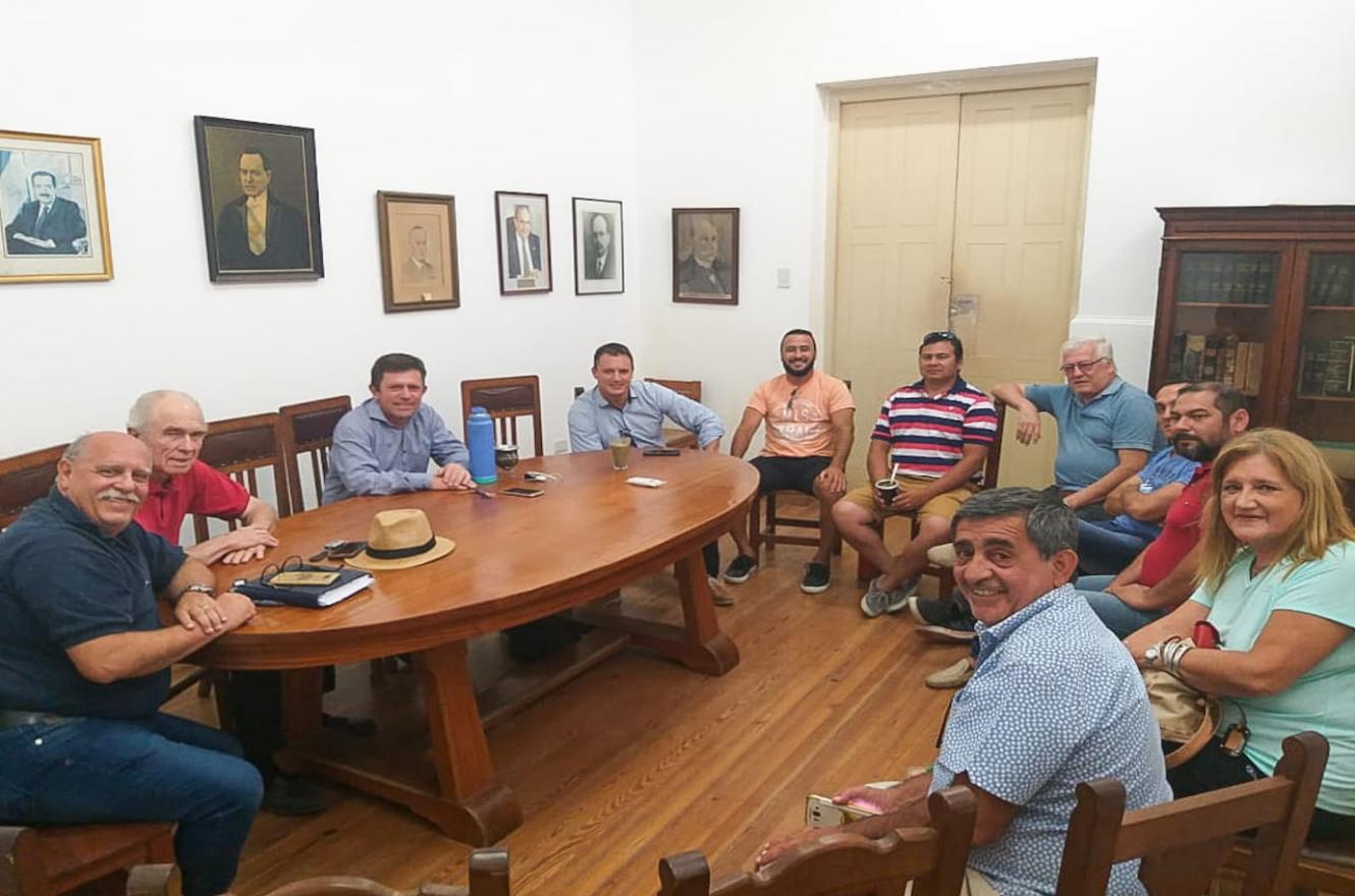 Reunión autoridades UCR Paraná y seccionales