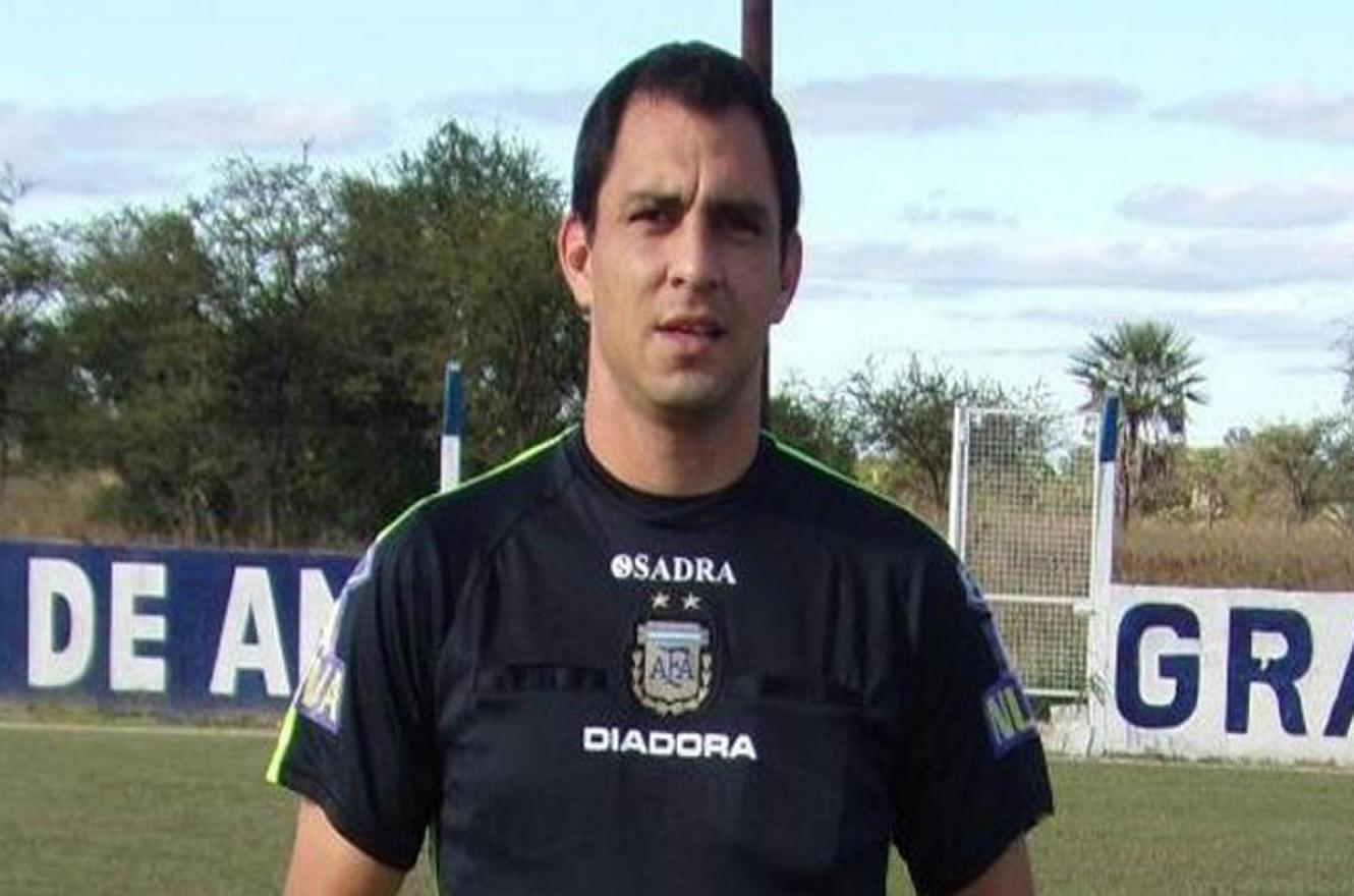 Primera Nacional: Carlos Córdoba resultó designado para Patronato-Almagro