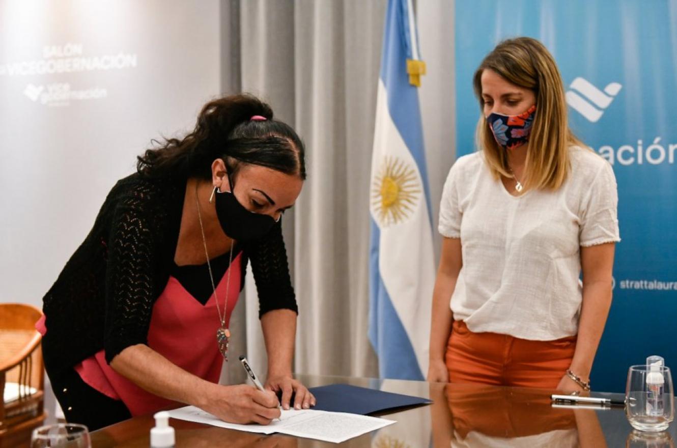 El Senado entrerriano incorporó a la primera mujer trans a su equipo de trabajo