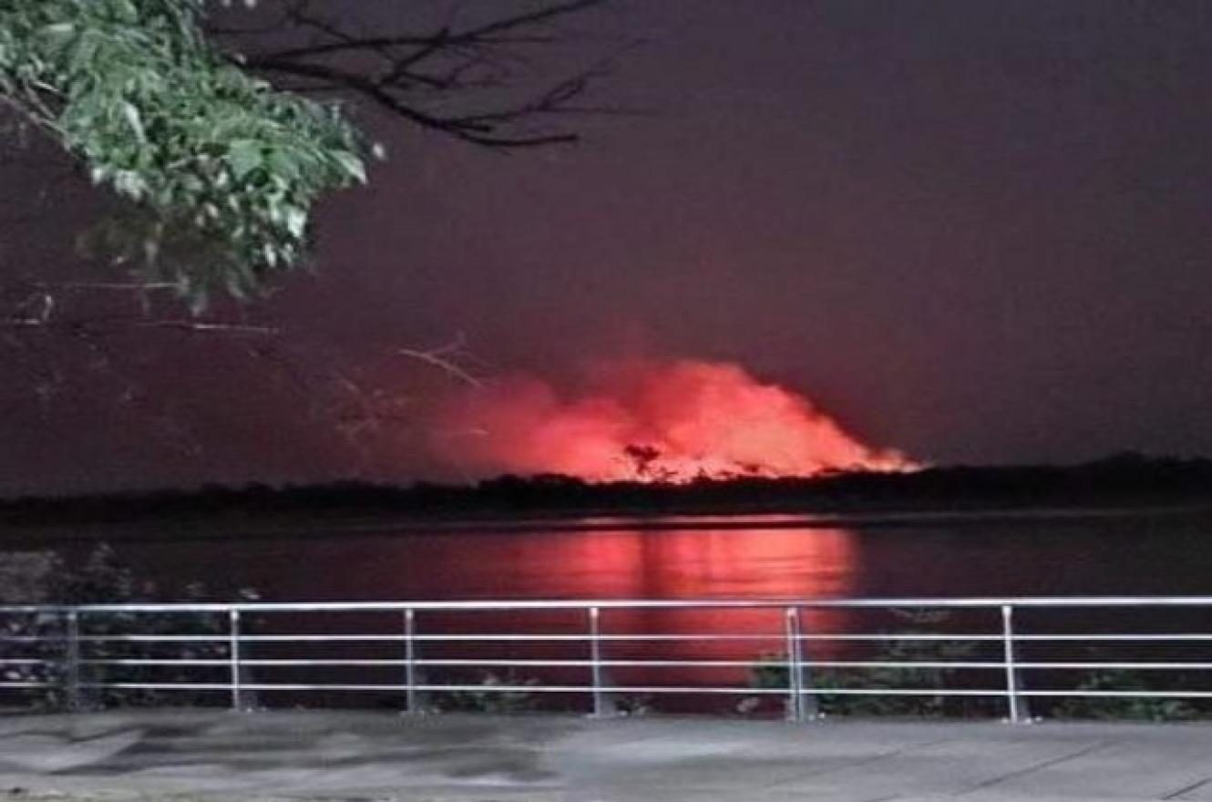 Ordenaron pericias por el incendio en la Isla Puente