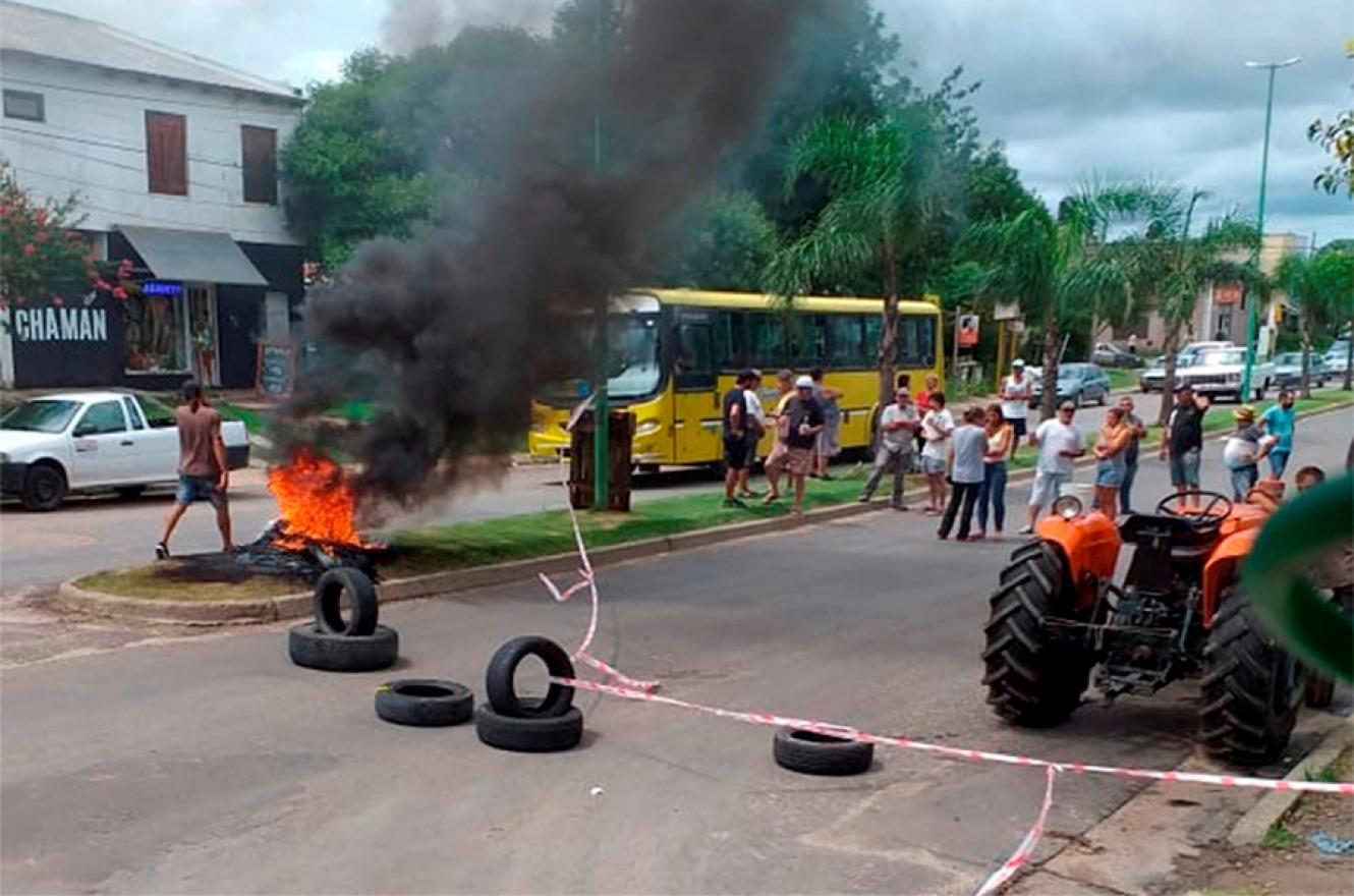 Cansados de la inseguridad, los vecinos protestaron en Gualeguaychú y cortaron un importante bulevar en la mañana de ayer.
