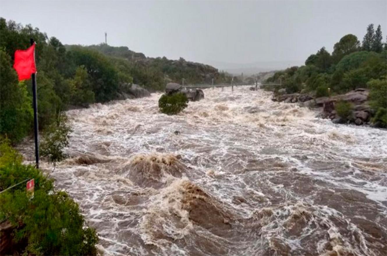 río desbordado Mina Clavero
