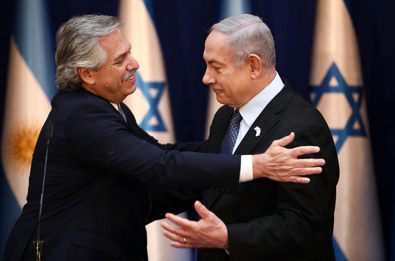 El presidente Alberto Fernández y el primer ministro israelí, Benjamin Netanyahu.
