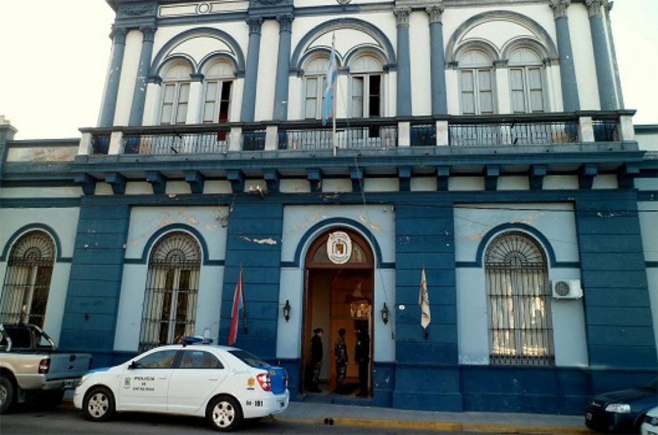 Una persona está detenida en la Jefatura Departamental de Policía de Gualeguaychú, sospechada de ser autor del homicidio de Sergio Daniel Gómez, registrado hoy a la madrugada.