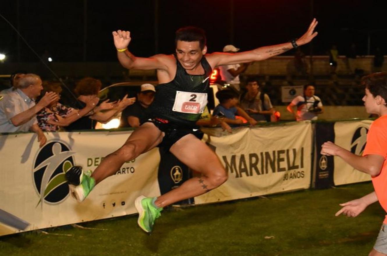 El paranaense Julián Molina se quedó con la Maratón de los Dos Años en Río Cuarto