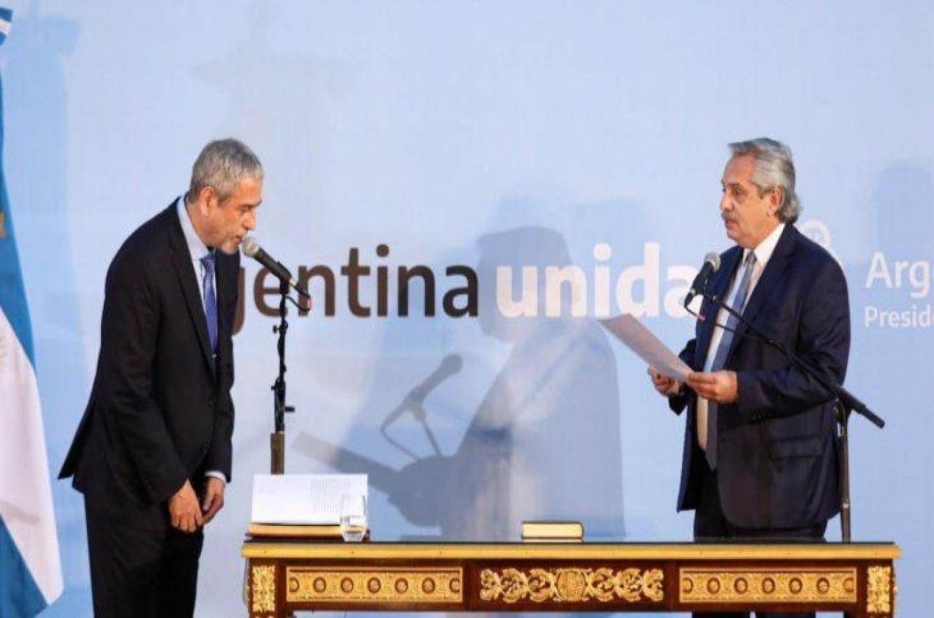 Ferraresi juró como nuevo ministro de Desarrollo Territorial y Hábitat