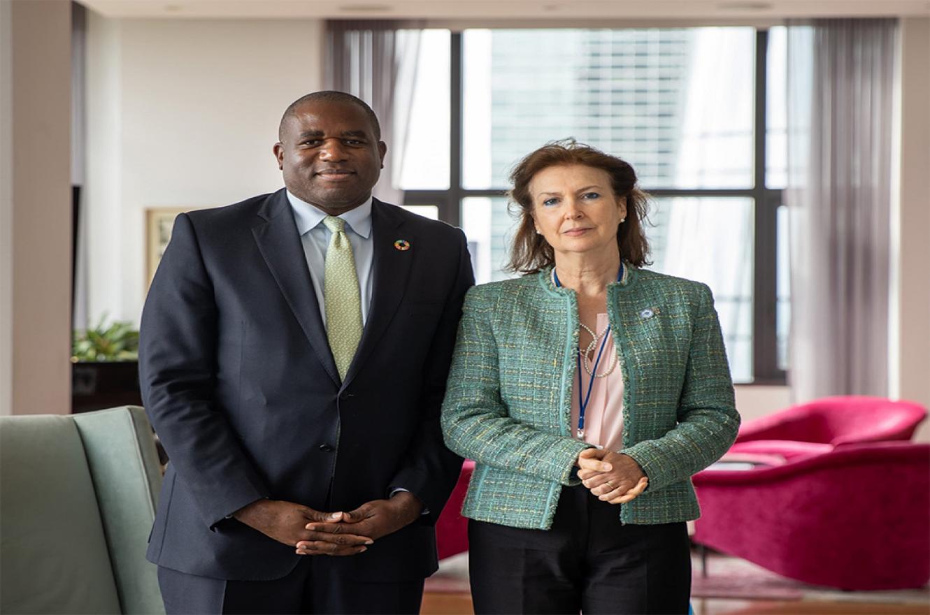 El secretario de Política Exterior británico, David Lammy, y la canciller argentina Diana Mondino, el pasado 24 de septiembre.