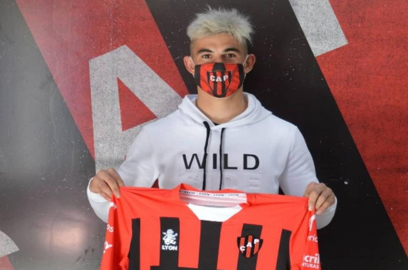 Fútbol: Lautaro Comas extendió su contrato con Patronato