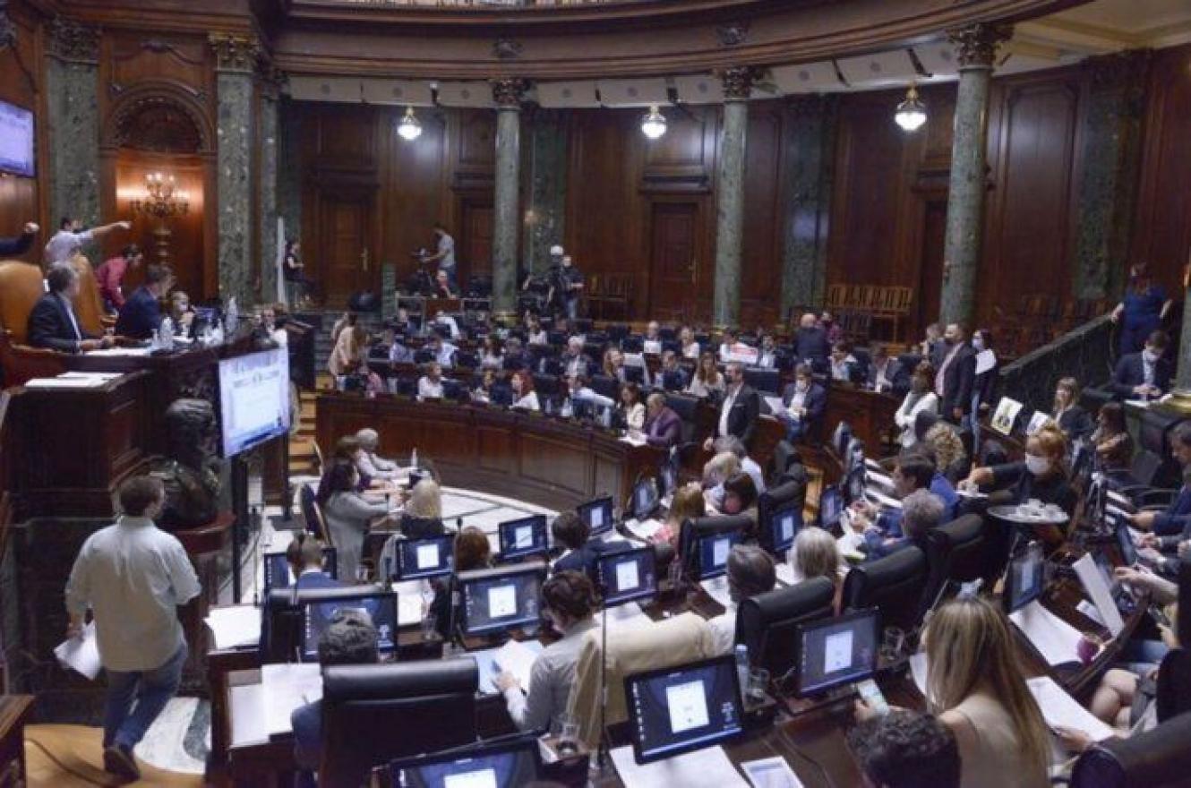 Activaron protocolo anti Covid-19 por cinco casos en la Legislatura de CABA