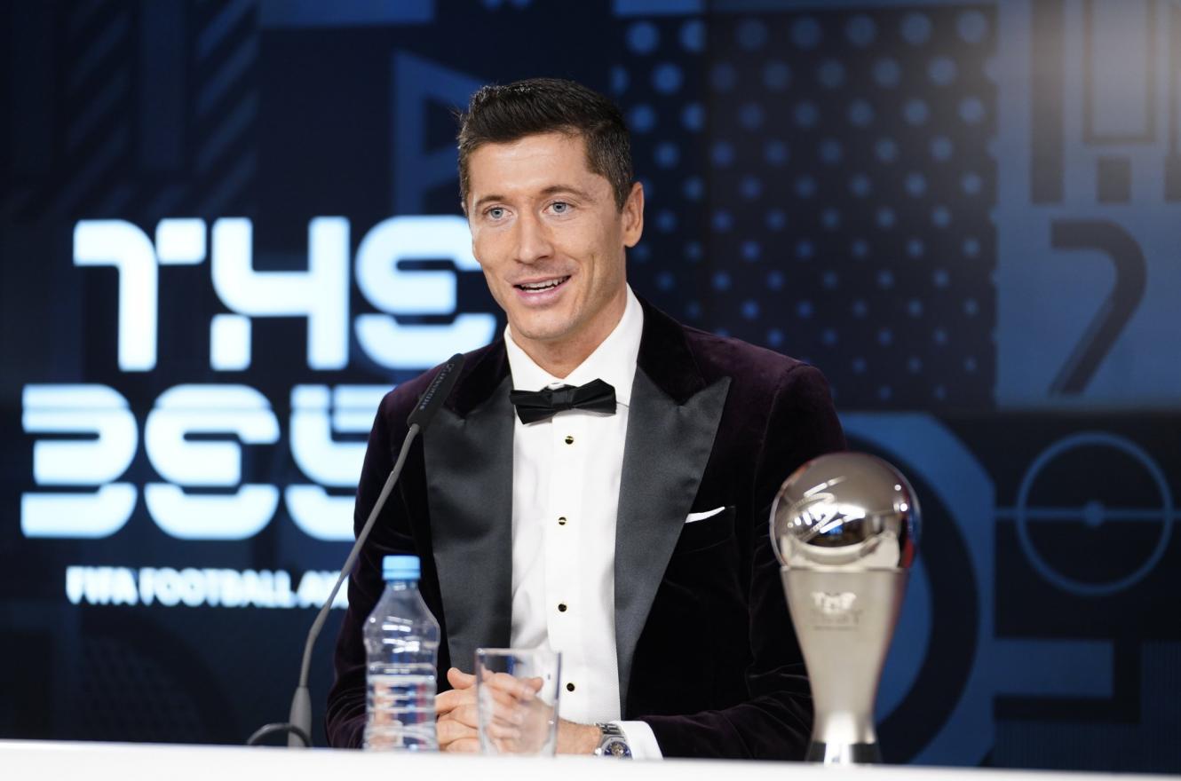 Messi resignó el premio FIFA The Best en manos de Lewandowski, primer polaco en ganarlo