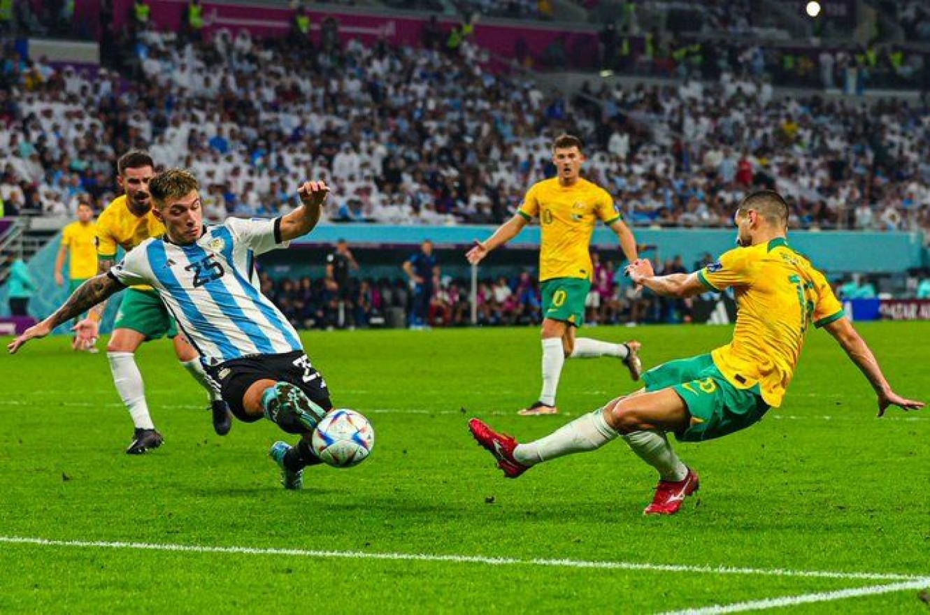 El entrerriano Lisandro Martínez y su cruce salvador con Australia: “No sé ni lo que hice”