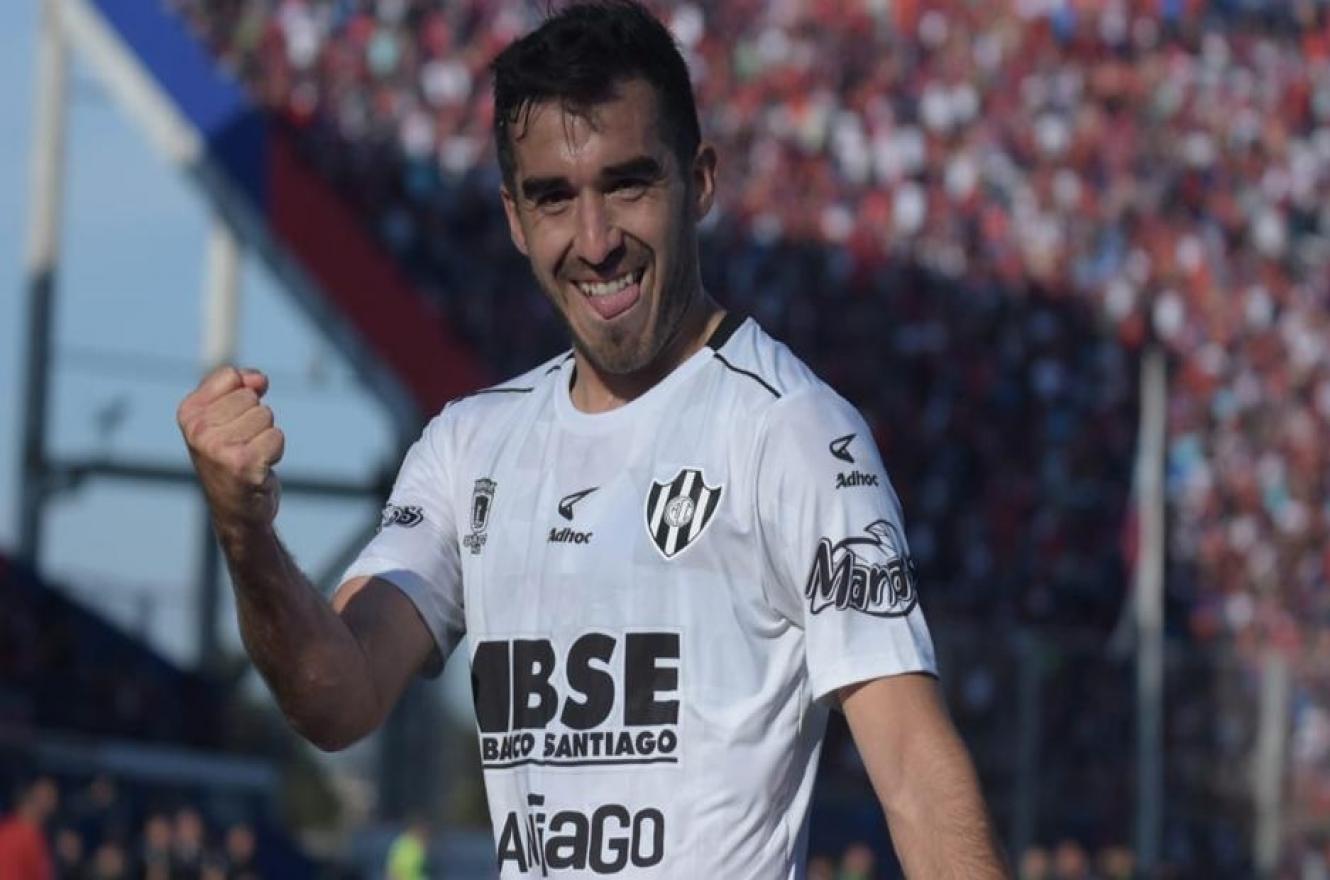 Mercado de pases: el vialense Lisandro Alzugaray apareció como alternativa en Unión