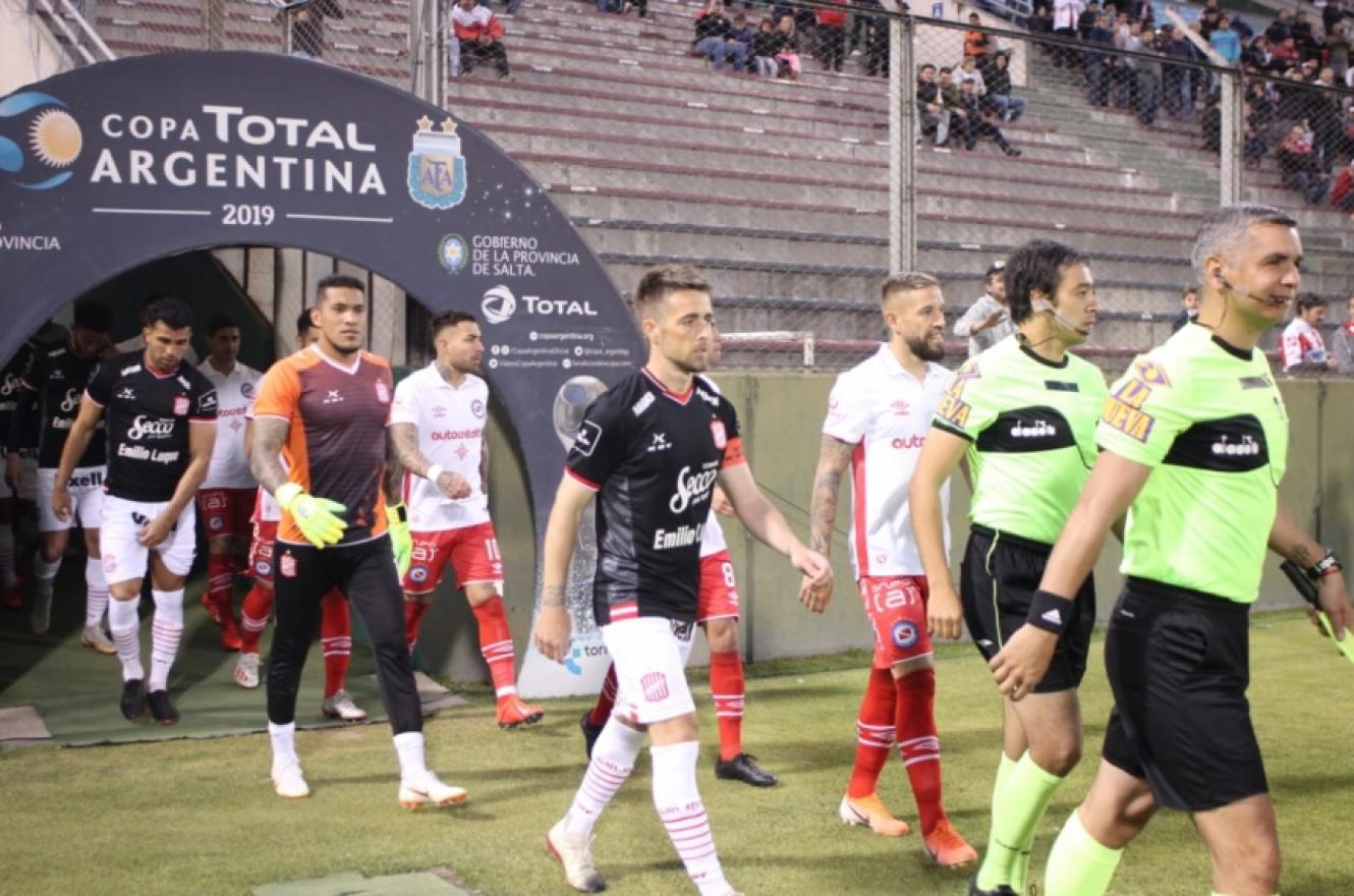 Copa Argentina: a pesar del esfuerzo del paranaense Arce, Argentinos eliminó a San Martín 