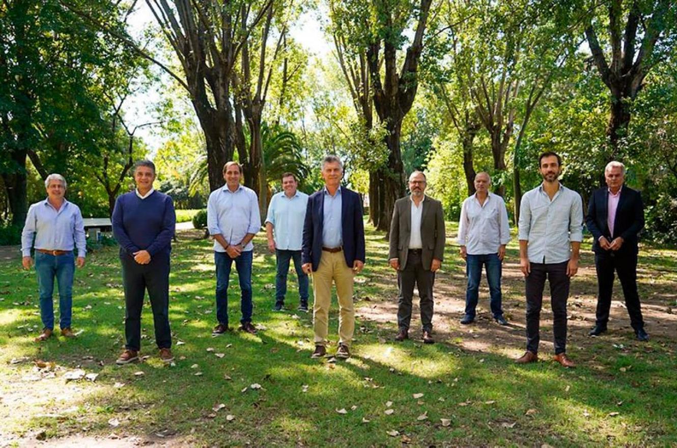 Macri se metió en la interna del PRO bonaerense con un respaldo a los intendentes