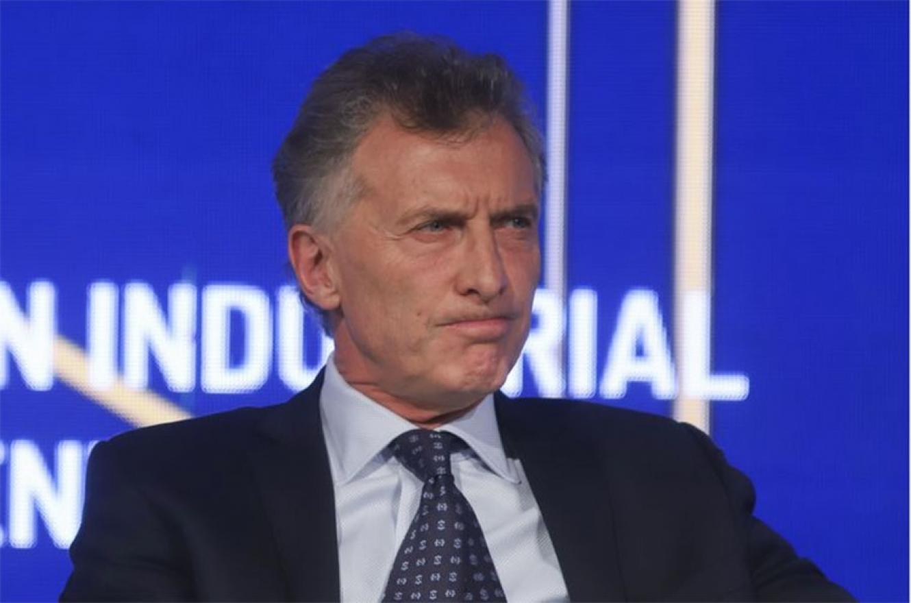 Mauricio Macri aprobó la iniciativa de un conjunto de dirigentes del PRO para elaborar un documento con propuestas económicas, el punto más cuestionado de su gestión.