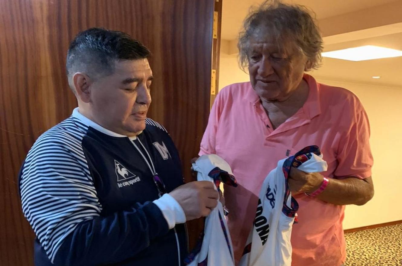 Maradona despidió a Carlovich: “Con tu humildad nos bailaste a todos, Trinche”