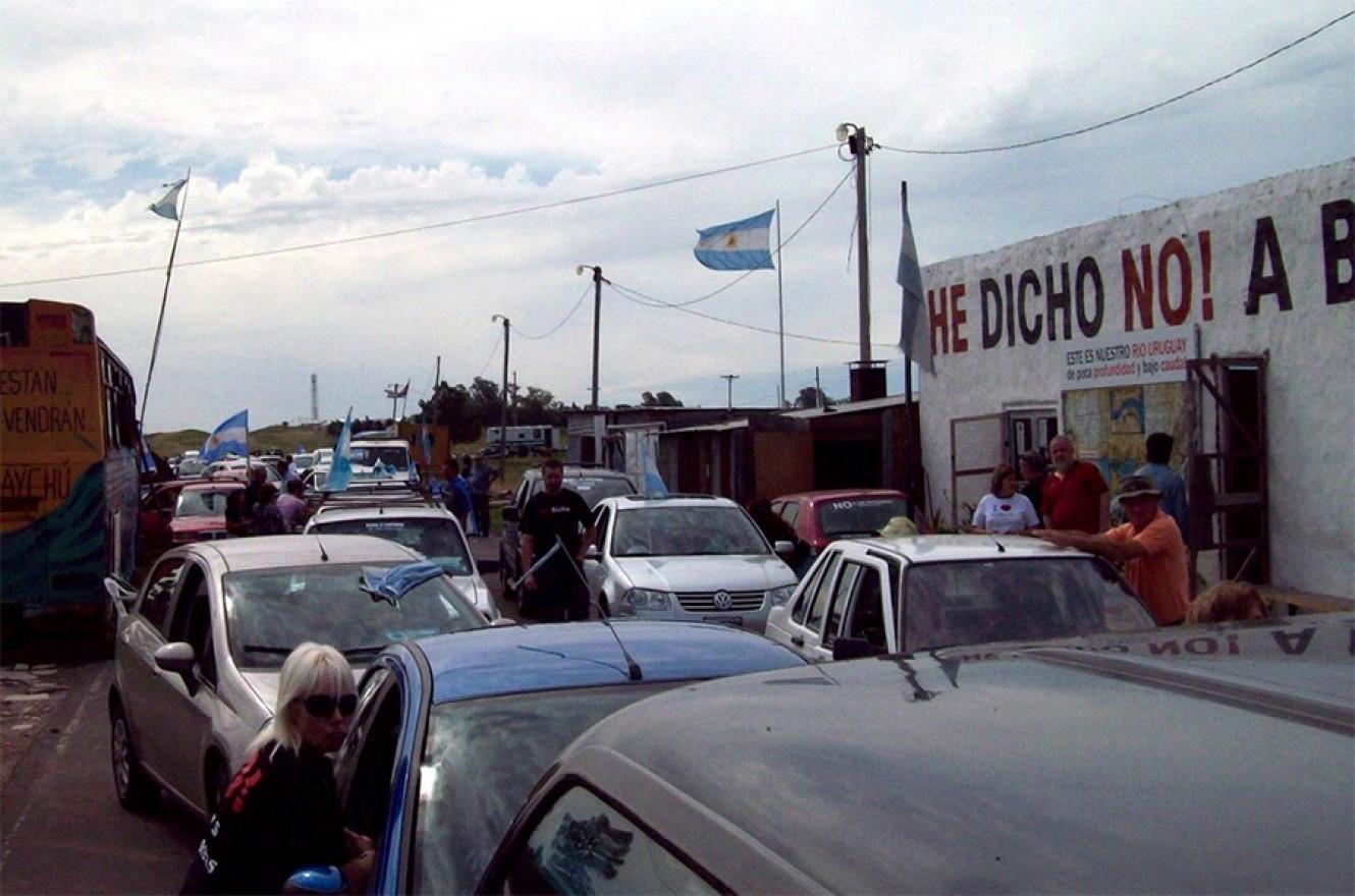 Hoy a las 16 se realizará la 17° marcha en defensa del río Uruguay, cuando se parte en caravana automovilística desde Arroyo Verde hasta el Puente Internacional General San Martín.