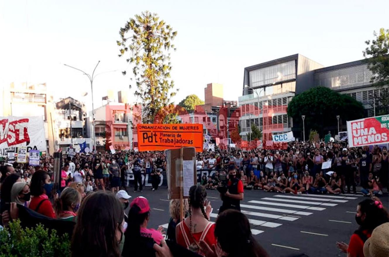 Paraná se sumó a la marcha por el Día de la Mujer Trabajadora