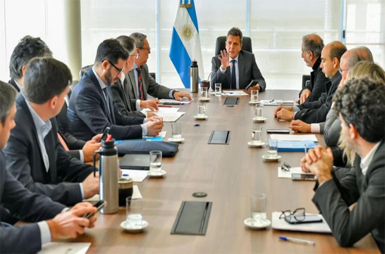 El ministro de Economía, Sergio Massa, y su equipo económico.