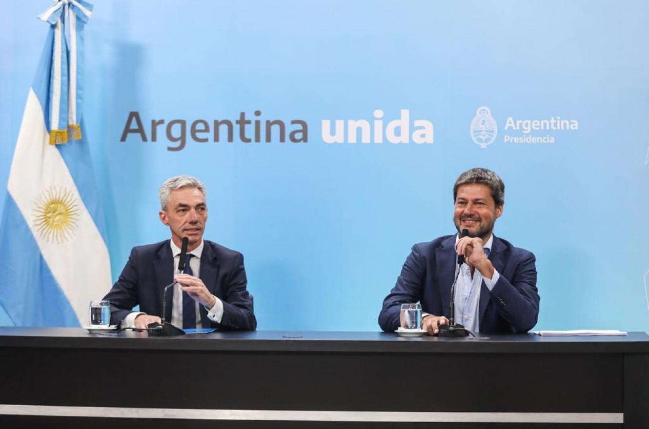 Mario Meoni junto a Matías Lammens