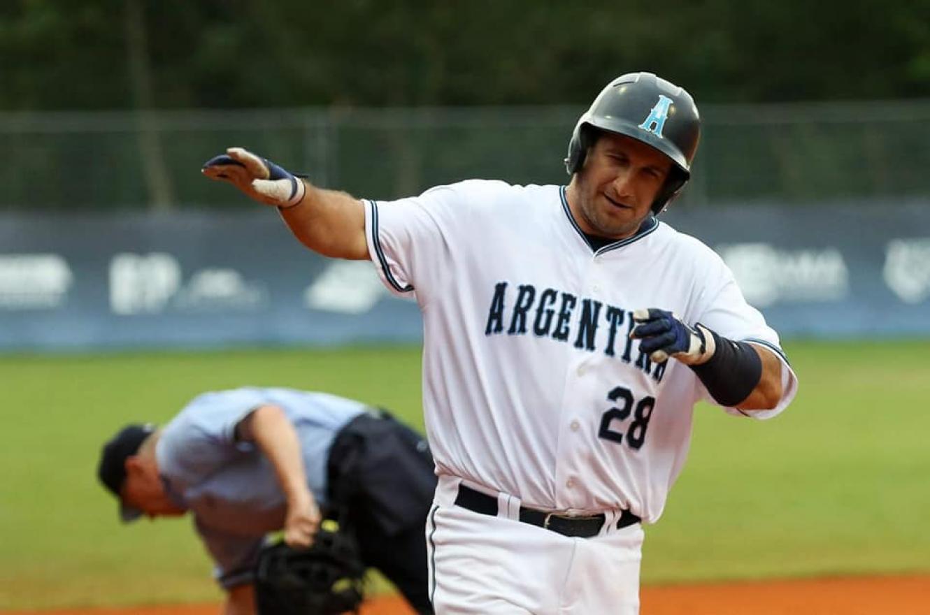 Con una sentida carta, Bruno Motroni se despidió de la selección argentina de sóftbol