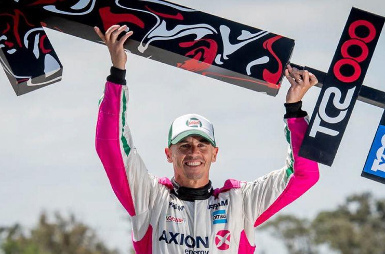 Leonel Pernía se consagró bicampeón del TC2000