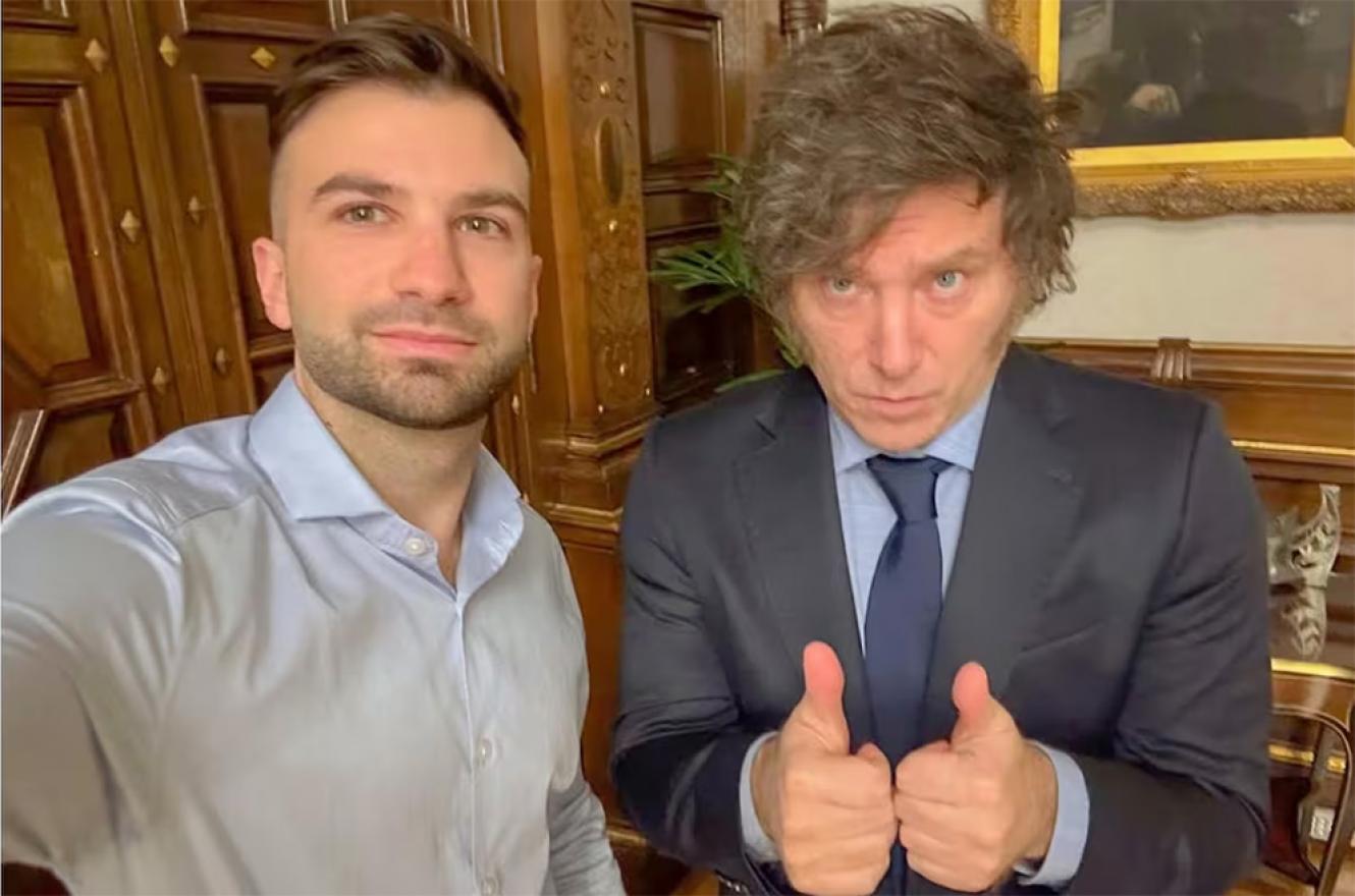 Mauricio Novelli y el Presidente Javier Milei.