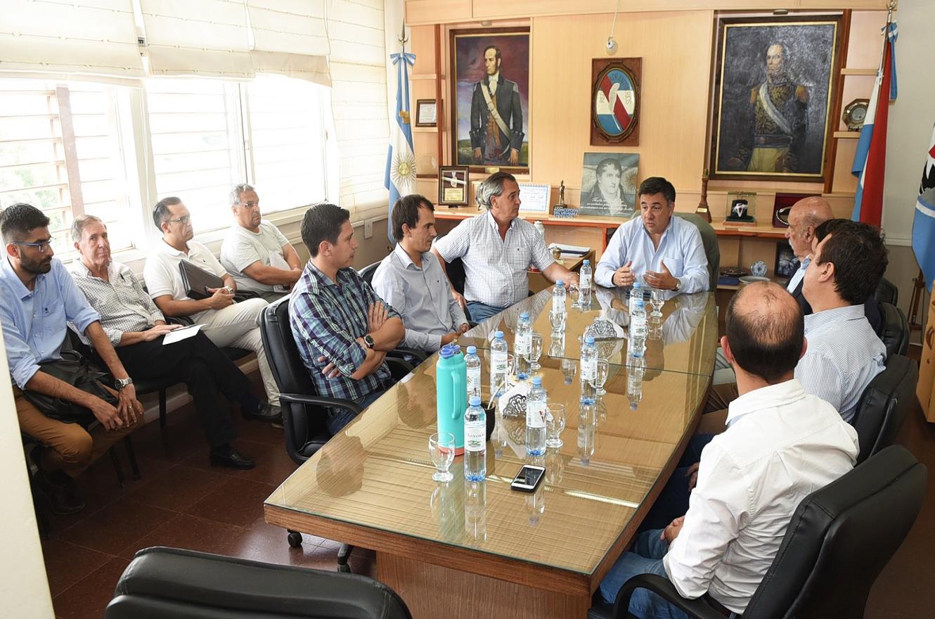 Reunión de intendentes del Departamento Uruguay