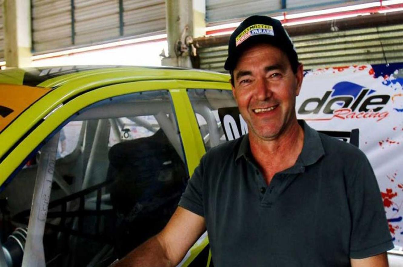 El “Gurí” Martínez ajustó detalles con su Ford antes de su despedida en Paraná