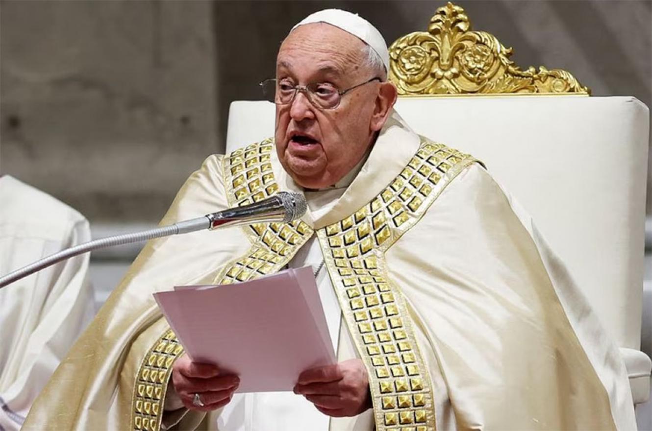 Durante el Ángelus, el pontífice evocó los crímenes cometidos en Auschwitz y subrayó la necesidad de combatir todas las formas de discriminación y persecución religiosa.