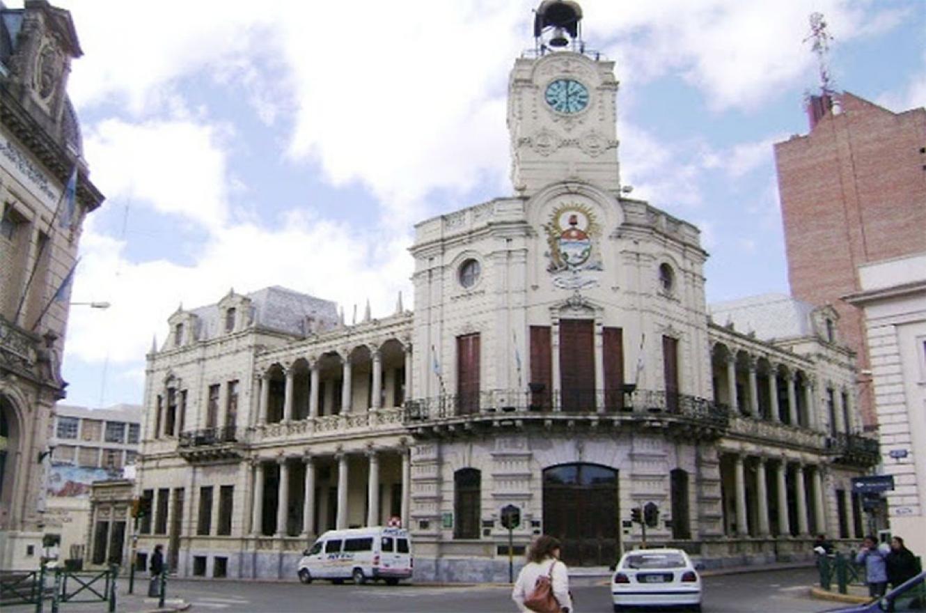 La Municipalidad de Paraná habilitó el funcionamiento de las Agencias Oficiales de Tómbola y al comercio gastronómico, pero en la modalidad “para llevar”.