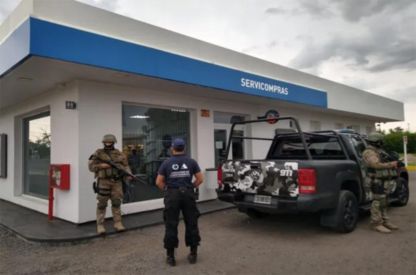 La policía requisó una estación de servicio de San Lorenzo, ubicada en Urquiza 1940, a nombre de Aníbal Porri.