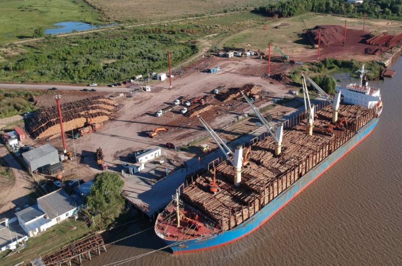 El Puerto de Ibicuy realizó embarques por casi 200 mil toneladas en 2020