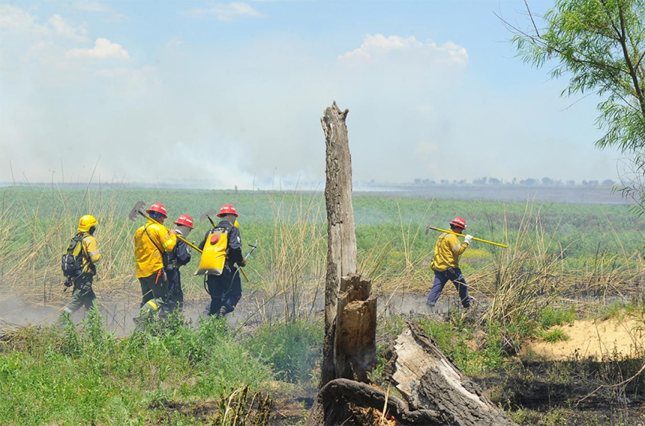 La Secretaría de Ambiente prorrogó por un mes la prohibición de realizar quemas en toda la provincia.