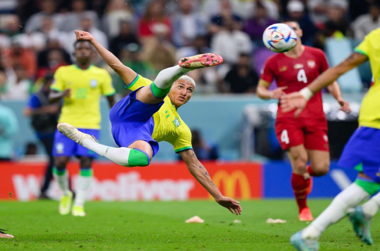 Fútbol: el gol de tijera del brasileño Richarlison fue elegido como el mejor del Mundial