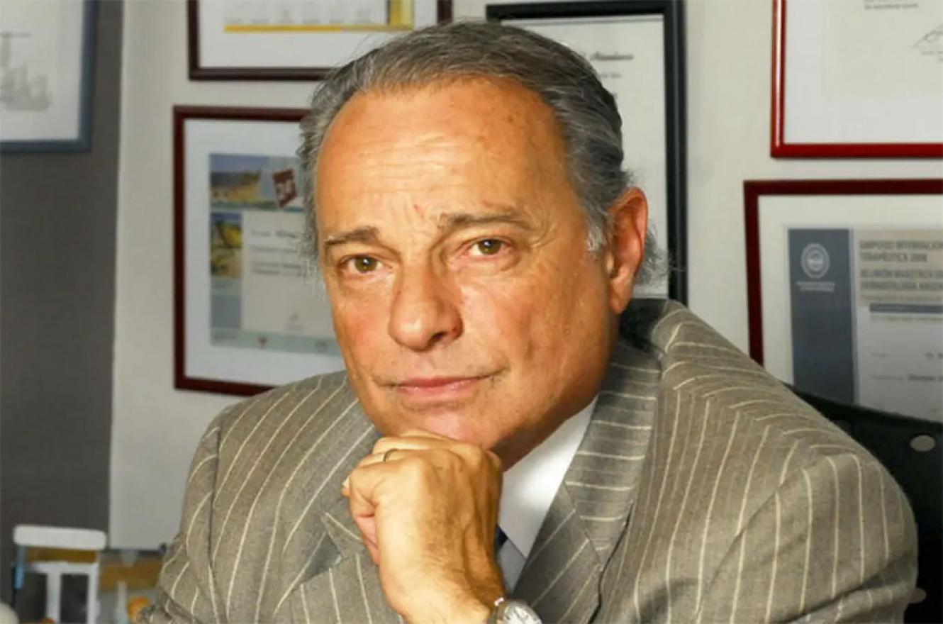 Máximo Ravenna.