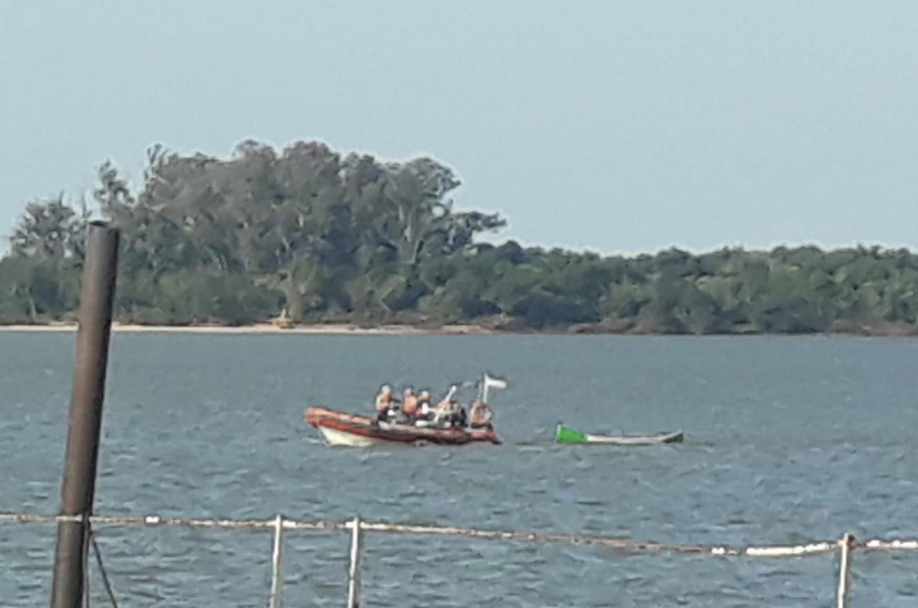 rescate en el río Uruguay