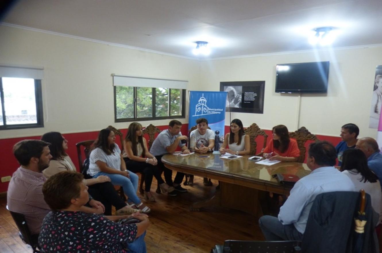 reunión Claudia Monjo con concejales