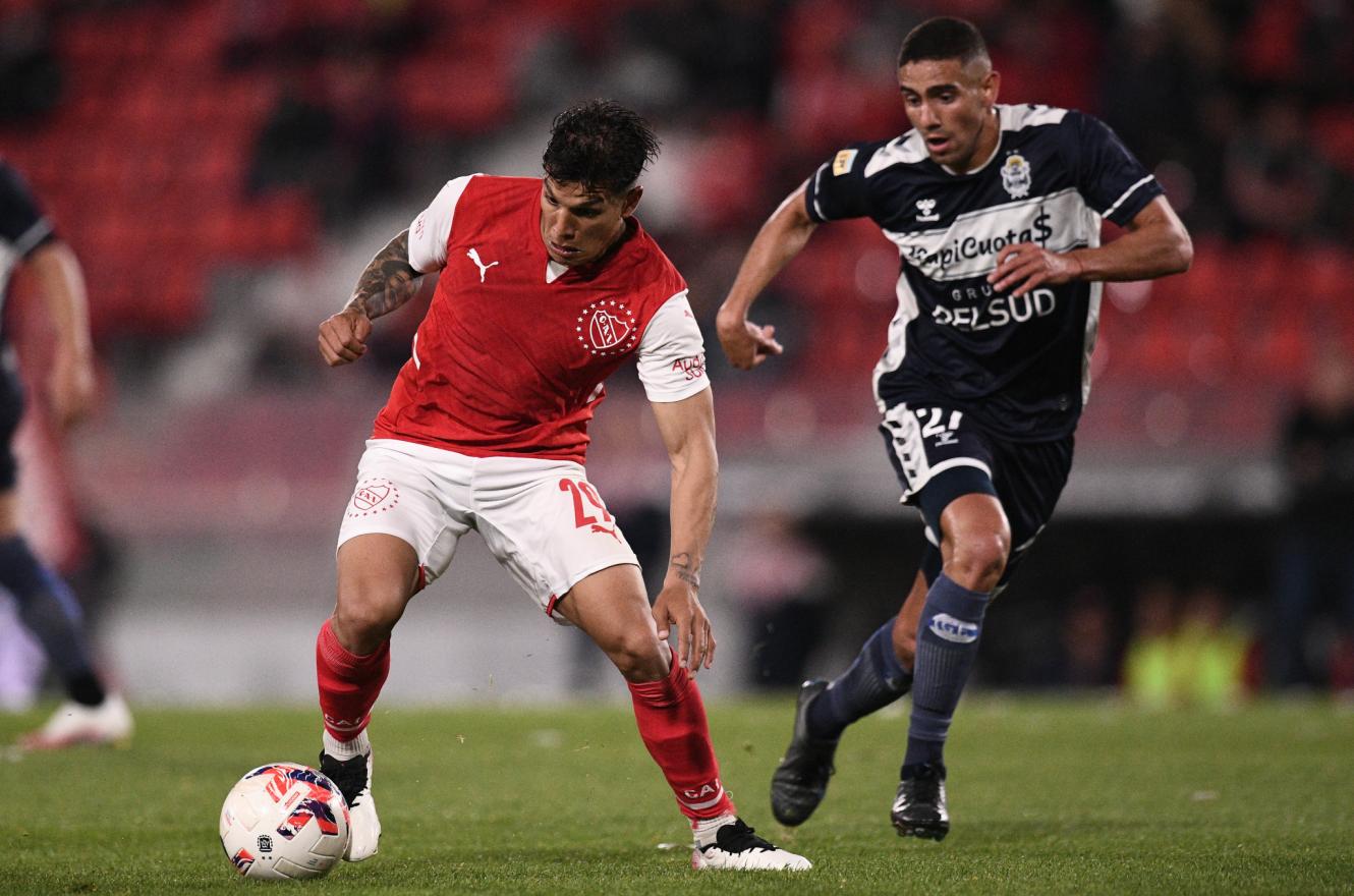 Independiente empató con Gimnasia en su vuelta con público en Avellaneda