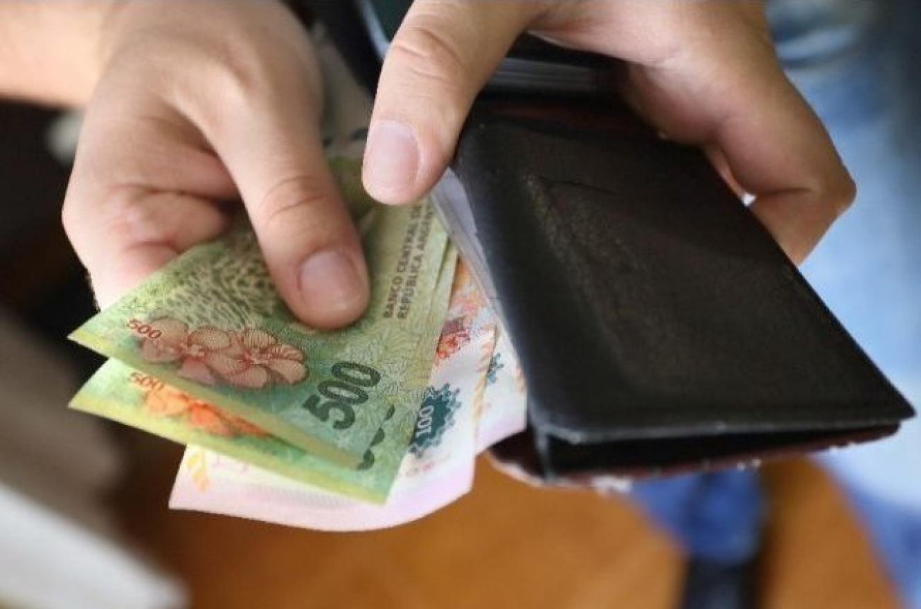 El gobierno confirmó a partir de qué salario habrá que pagar Ganancias desde enero