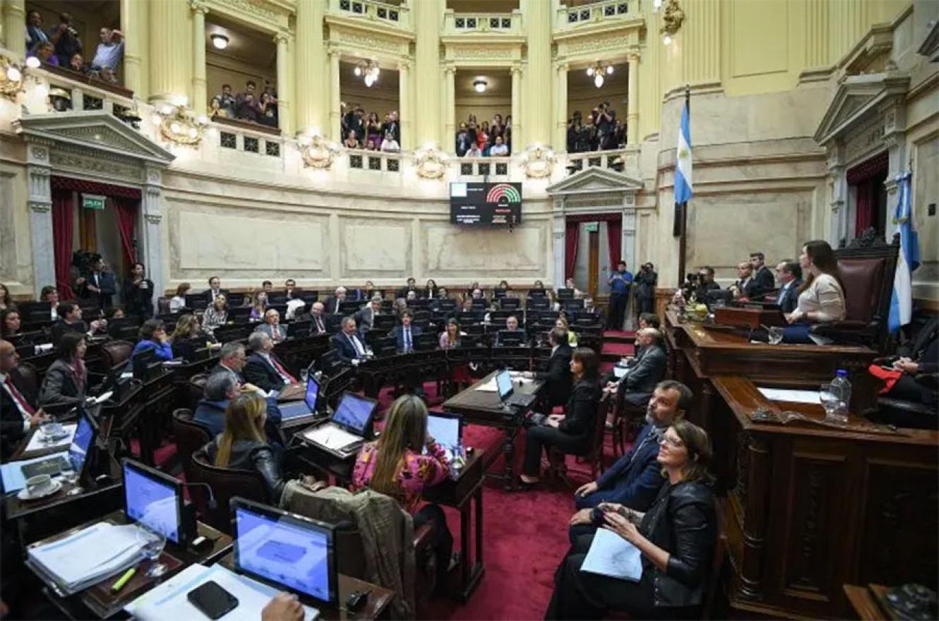 En el Senado se monitorea banca a banca cómo será la votación en particular de la Ley bases y Medidas Fiscales.