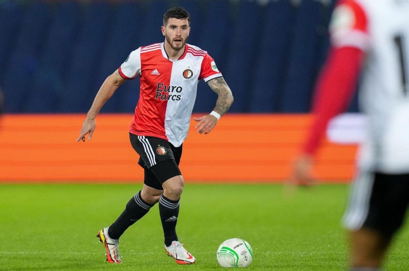 Con el entrerriano Marcos Senesi, Feyenoord avanzó en la Conference League